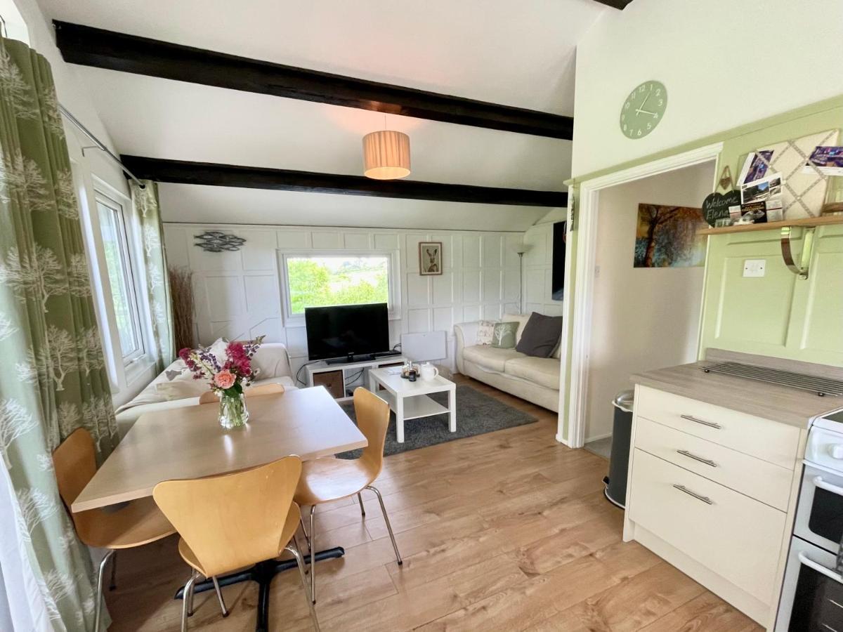 Beech Hut - A Streamside Family Escape Near Salcombe And Beaches South Milton Ngoại thất bức ảnh